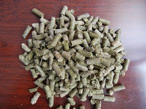 Turfgrass powder pellet